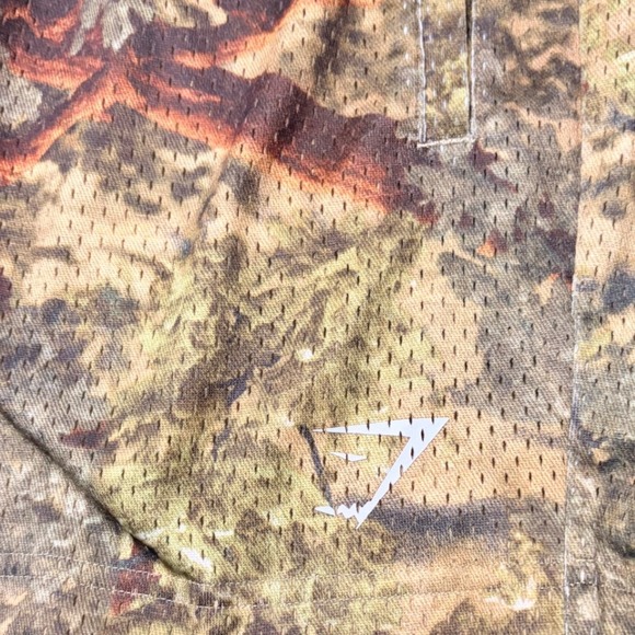 Gymshark Mens Camo Mesh Athletic Shorts Green Brown Forest Print XL - Picture 2 of 3